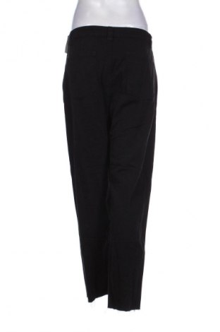 Damskie jeansy Sinsay, Rozmiar L, Kolor Czarny, Cena 108,00 zł