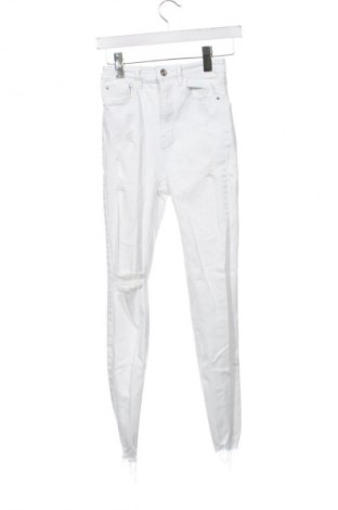 Damen Jeans Stradivarius, Größe XS, Farbe Weiß, Preis € 14,76