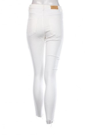 Damskie jeansy Stradivarius, Rozmiar S, Kolor Biały, Cena 95,99 zł
