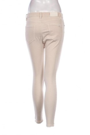 Blugi de femei Stradivarius, Mărime S, Culoare Bej, Preț 43,99 Lei