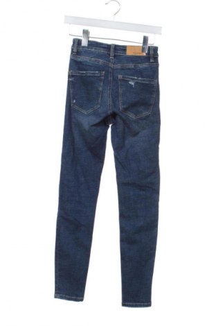 Dámske džínsy  Stradivarius, Veľkosť XS, Farba Modrá, Cena  16,95 €
