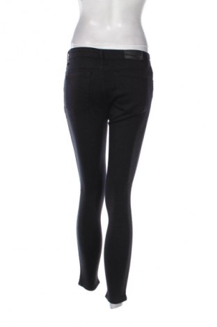 Blugi de femei Unbranded, Mărime M, Culoare Negru, Preț 78,79 Lei