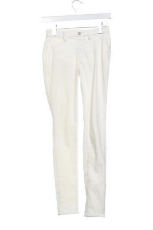 Дамски дънки Uniqlo, Размер XS, Цвят Екрю, Цена 41,11 лв.