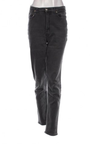 Blugi de femei Universal, Mărime M, Culoare Negru, Preț 57,99 Lei