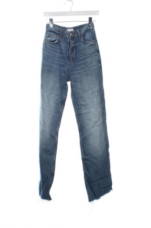 Damskie jeansy Zara, Rozmiar S, Kolor Niebieski, Cena 88,99 zł