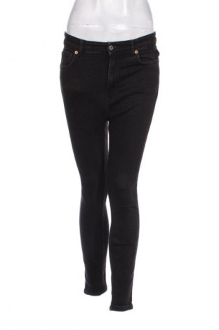 Blugi de femei Zara, Mărime M, Culoare Negru, Preț 68,00 Lei