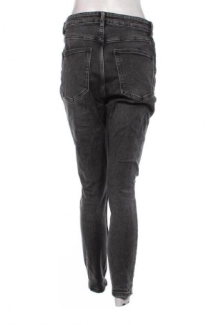 Damskie jeansy Zara, Rozmiar L, Kolor Szary, Cena 88,99 zł
