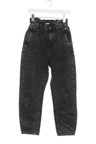 Дамски дънки Zara, Размер XS, Цвят Черен, Цена 22,99 лв.