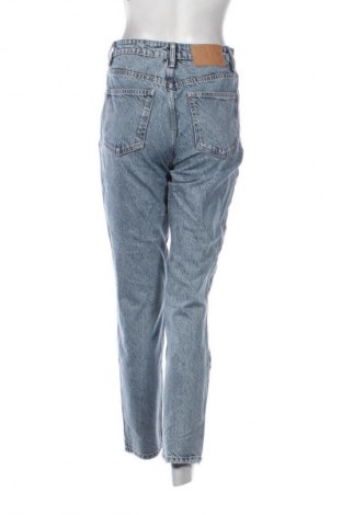 Damskie jeansy Zara, Rozmiar M, Kolor Niebieski, Cena 103,68 zł