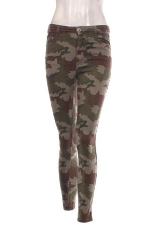 Damskie jeansy Zara Trafaluc, Rozmiar S, Kolor Kolorowy, Cena 88,99 zł
