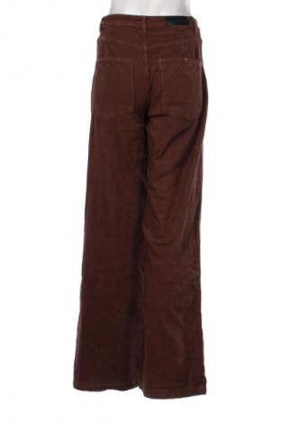 Damen Cordhose Bershka, Größe S, Farbe Braun, Preis 8,99 €