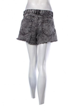 Pantaloni scurți de femei Bershka, Mărime M, Culoare Multicolor, Preț 91,32 Lei