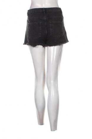 Damen Shorts Cropp, Größe S, Farbe Grau, Preis 17,22 €