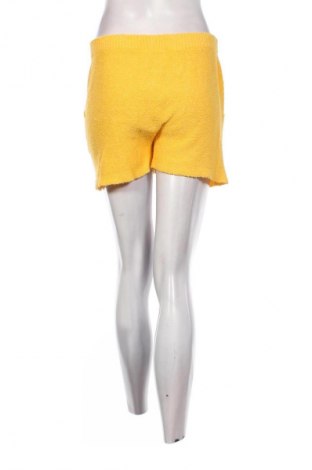 Damskie szorty Friendly Sweater, Rozmiar M, Kolor Żółty, Cena 252,99 zł