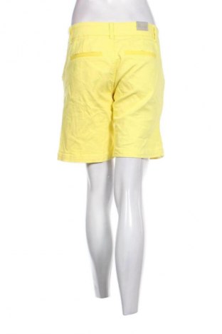 Pantaloni scurți de femei Greystone, Mărime M, Culoare Galben, Preț 43,99 Lei