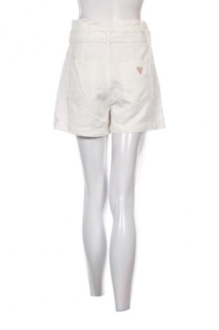 Damen Shorts Guess, Größe M, Farbe Weiß, Preis 34,49 €