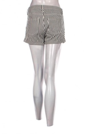 Damen Shorts H&M, Größe M, Farbe Mehrfarbig, Preis 13,99 €
