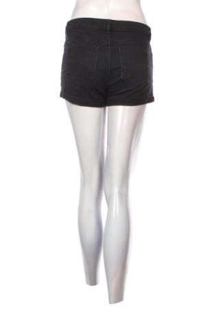Pantaloni scurți de femei H&M, Mărime S, Culoare Negru, Preț 49,87 Lei