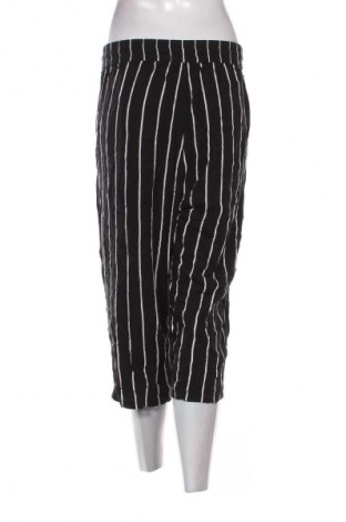 Dámské kraťasy  H&M, Velikost XXL, Barva Vícebarevné, Cena  309,00 Kč