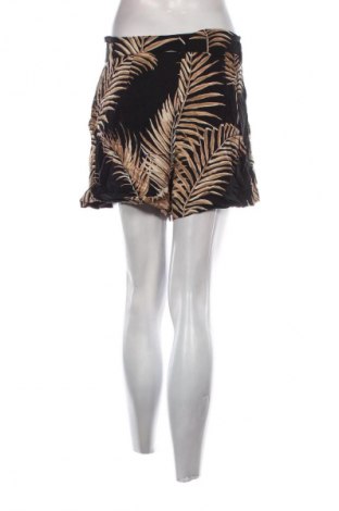 Pantaloni scurți de femei H&M, Mărime M, Culoare Multicolor, Preț 48,31 Lei