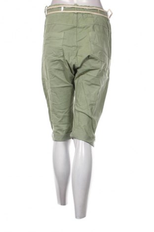 Damen Shorts Made In Italy, Größe L, Farbe Grün, Preis 21,99 €