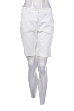 Pantaloni scurți de femei Marc Cain, Mărime M, Culoare Alb, Preț 260,57 Lei