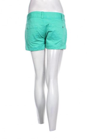 Pantaloni scurți de femei ONLY, Mărime M, Culoare Verde, Preț 54,34 Lei