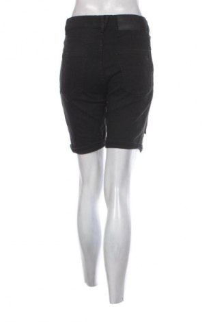 Damskie szorty Pull&Bear, Rozmiar S, Kolor Czarny, Cena 62,99 zł