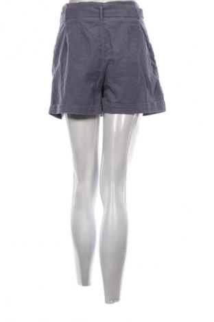 Pantaloni scurți de femei Pull&Bear, Mărime M, Culoare Albastru, Preț 43,99 Lei