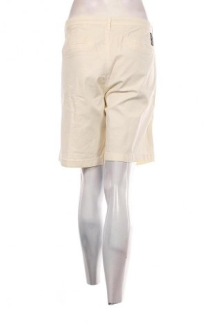 Damen Shorts Refrigue, Größe XL, Farbe Ecru, Preis € 53,99