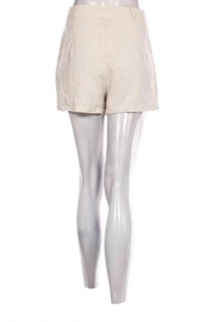 Pantaloni scurți de femei SHEIN, Mărime S, Culoare Ecru, Preț 48,00 Lei