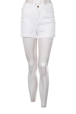 Pantaloni scurți de femei Unbranded, Mărime S, Culoare Alb, Preț 51,89 Lei