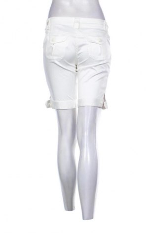 Pantaloni scurți de femei Unbranded, Mărime M, Culoare Alb, Preț 51,63 Lei