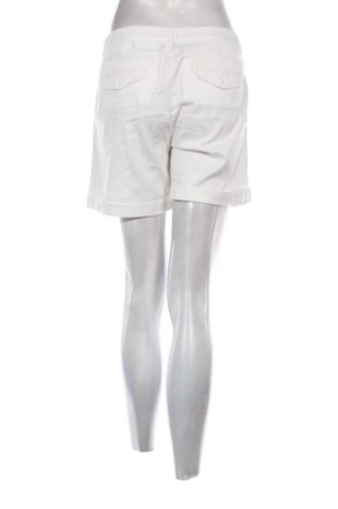 Damen Shorts United Colors Of Benetton, Größe M, Farbe Weiß, Preis € 43,49
