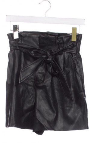 Γυναικείο κοντό παντελόνι Zara, Μέγεθος XS, Χρώμα Μαύρο, Τιμή 9,92 €