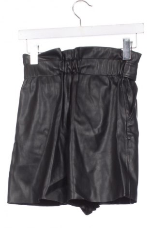 Γυναικείο κοντό παντελόνι Zara, Μέγεθος XS, Χρώμα Μαύρο, Τιμή 9,92 €