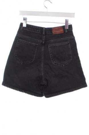 Damen Shorts Zara Trafaluc, Größe XS, Farbe Grau, Preis 8,12 €
