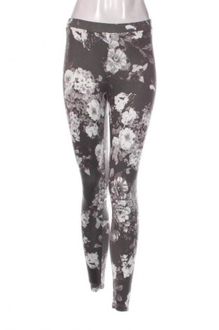 Damen Leggings United Colors Of Benetton, Größe M, Farbe Mehrfarbig, Preis 19,99 €