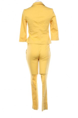 Costum de femei Daphne, Mărime S, Culoare Galben, Preț 487,82 Lei