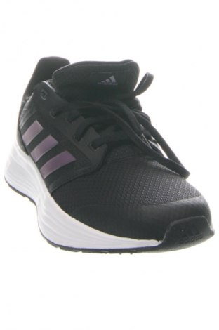 Încălțăminte de damă Adidas, Mărime 38, Culoare Multicolor, Preț 225,00 Lei