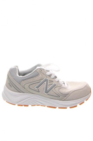 Дамски обувки New Balance, Размер 37, Цвят Сив, Цена 89,00 лв.