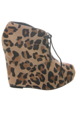 Încălțăminte de damă Steve Madden, Mărime 39, Culoare Multicolor, Preț 321,28 Lei