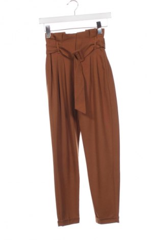 Damskie spodnie Bershka, Rozmiar XXS, Kolor Brązowy, Cena 95,99 zł