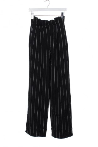 Damenhose Bershka, Größe XS, Farbe Mehrfarbig, Preis € 14,83