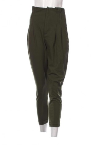 Damenhose Bershka, Größe S, Farbe Grün, Preis 8,99 €