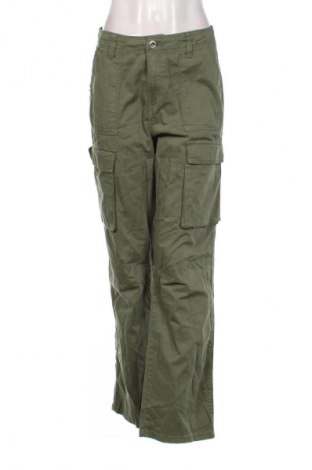 Damskie spodnie Bershka, Rozmiar S, Kolor Zielony, Cena 95,99 zł