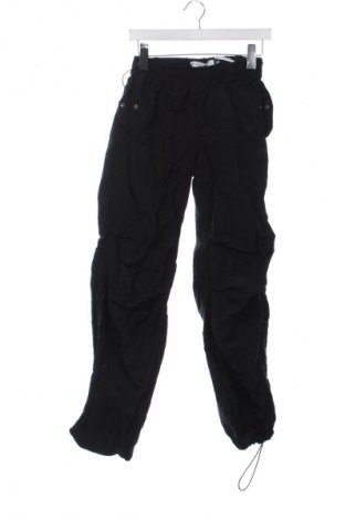 Damskie spodnie Bershka, Rozmiar XS, Kolor Czarny, Cena 95,99 zł