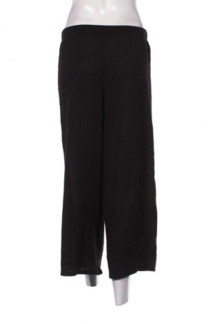 Pantaloni de femei Bershka, Mărime M, Culoare Negru, Preț 73,00 Lei