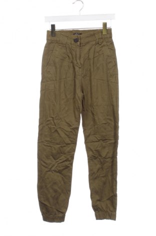 Női nadrág Bershka, Méret XS, Szín Zöld, Ár 7 879 Ft