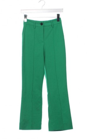 Pantaloni de femei Bershka, Mărime XS, Culoare Verde, Preț 130,41 Lei